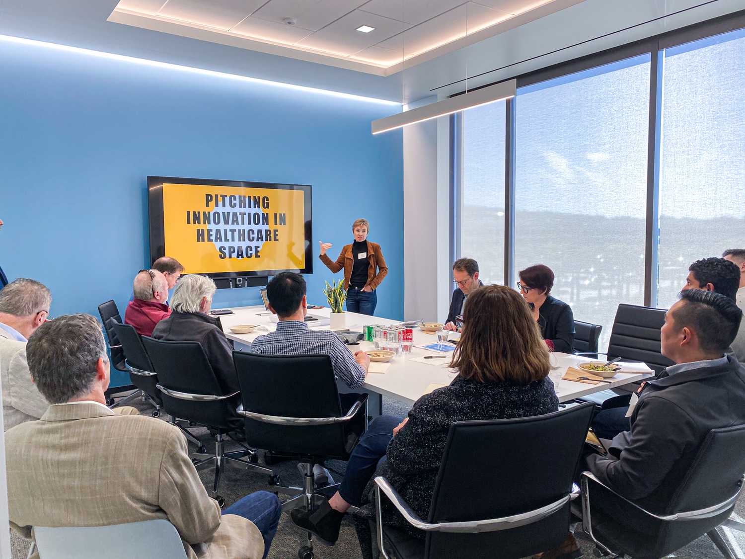 8 Equipment & Amenities Every Wet Lab Incubator Needs